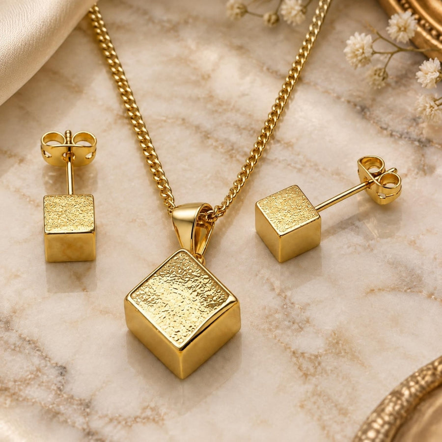 Oro Laminado Earring and Pendant Adult Set, Gold Filled Style Polished, Golden Finish