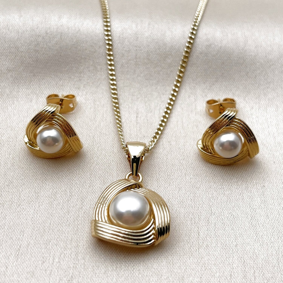 Oro Laminado Earring and Pendant Adult Set, Gold Filled Style Love Knot and Ball Design, with Ivory Pearl, Diamond Cutting Finish, Golden Finish