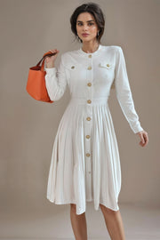 High quality plain pleated long sleeve dress with knee-length buttons