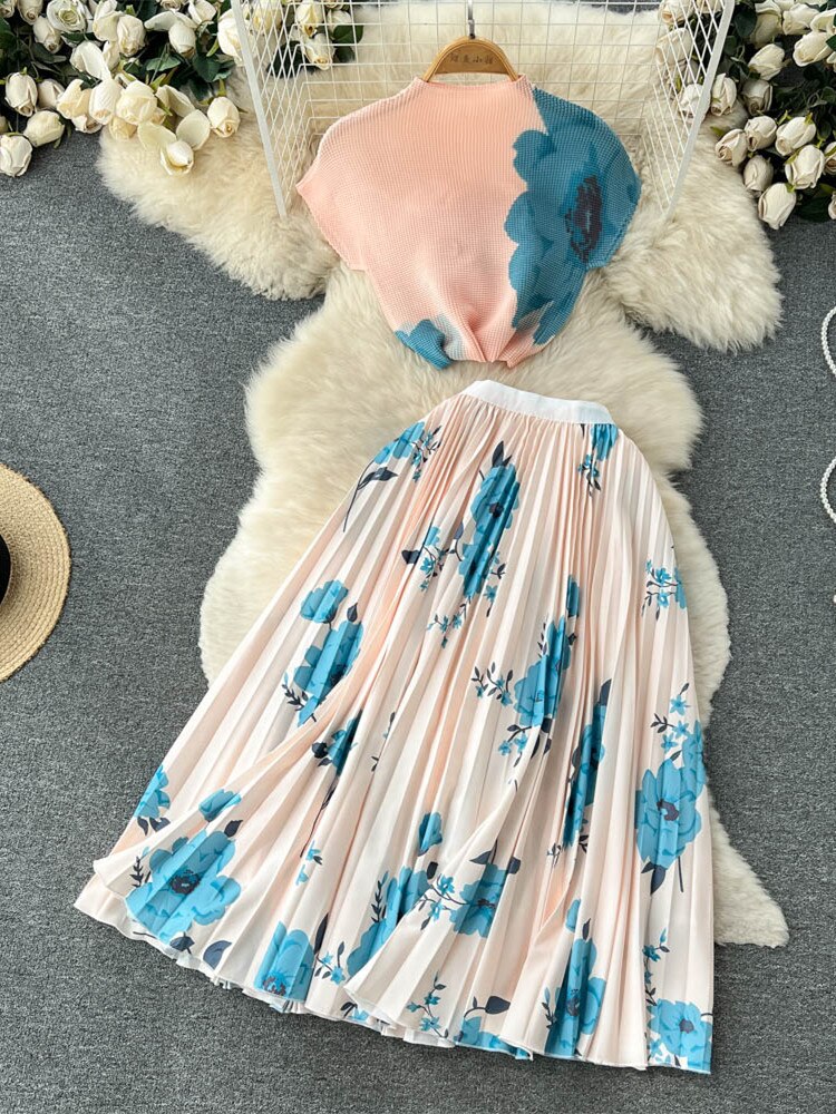 Two Piece Set Floral Print Pleated Elastic Raglan Sleeve T-shirt Top + Long Skirt High Quality