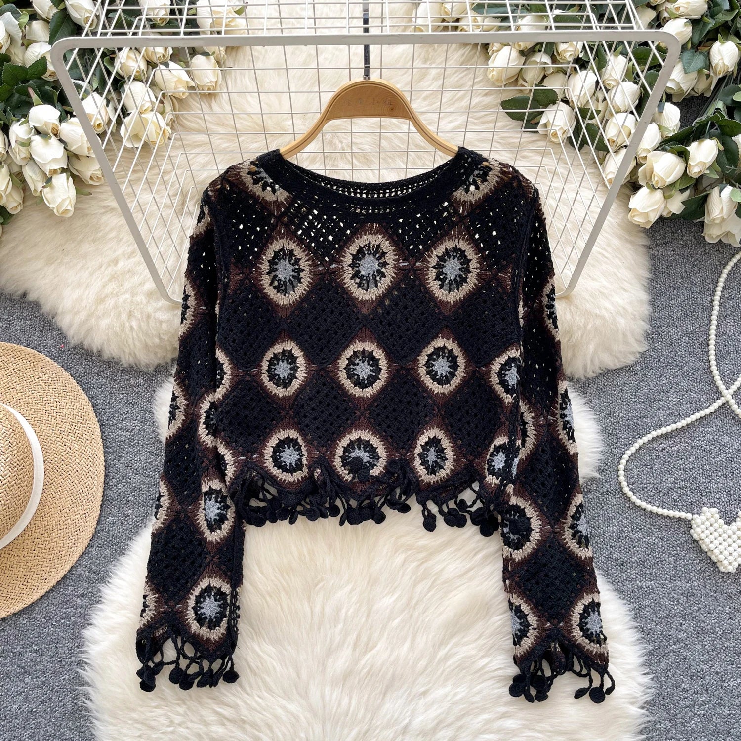 Bohemian Retro Knitted Tops Women Hook Flower Hollow Out Tassels Design Fashion Loose Autumn Beach Style Chic Blouse