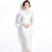 Elegant vintage velvet dress, with V-neck and long sleeves, high quality