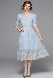 High Quality Short Sleeve Sweet Below Knee Length Flower Embroidery Lace Dress