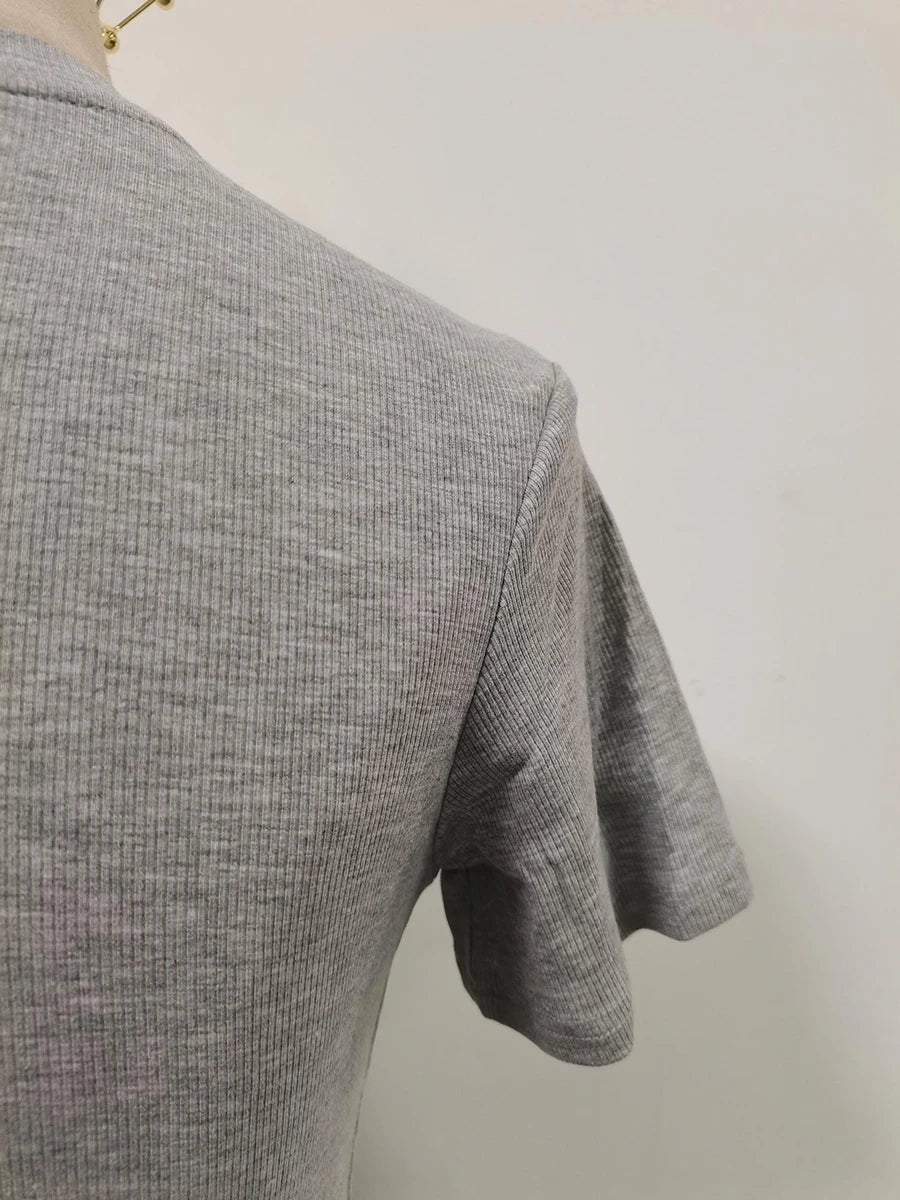 Casual plain pleated patchwork round neck short sleeve t-shirts with spliced metal buckle