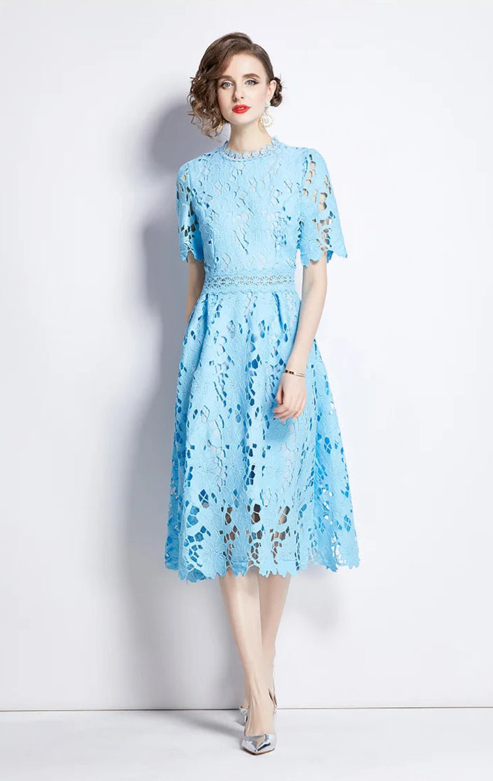 High-end embroidered lace round neck short-sleeved openwork dress