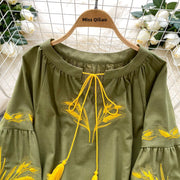 Retro Ethnic Heavy Embroidery Belted round Ne Lantern Sve irt Women Loose Casual Top Faionable Base irt