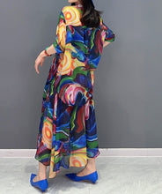 Multicolor three quarter sleeve midi dress with high quality belt