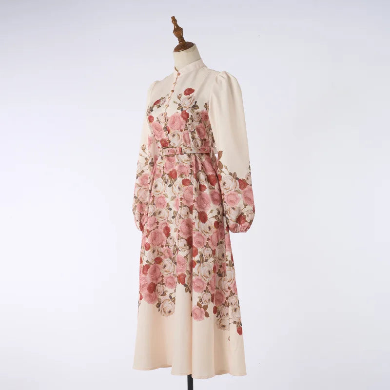 Elegant dress with floral print, high neck, long sleeves with high-quality belt