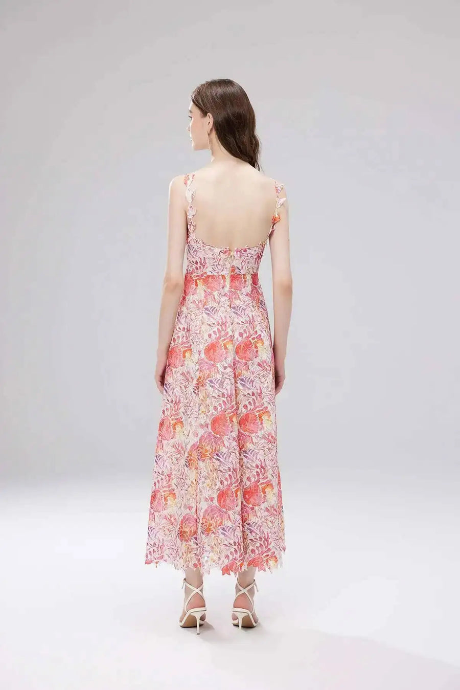 Long dress with open back and sexy A-line cut with high-quality flowers and embroidered lace