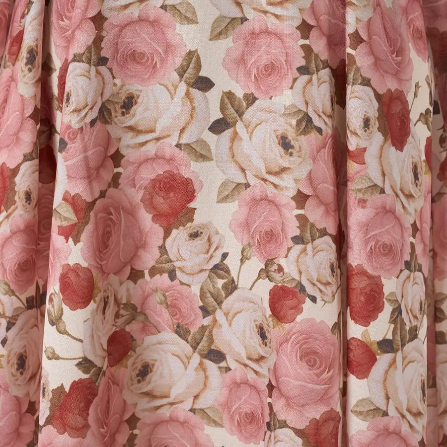 Elegant dress with floral print, high neck, long sleeves with high-quality belt
