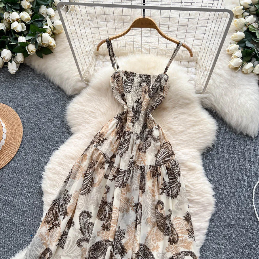 Women's long floral dress with thin straps, sleeveless, elastic, ruched with high-quality print