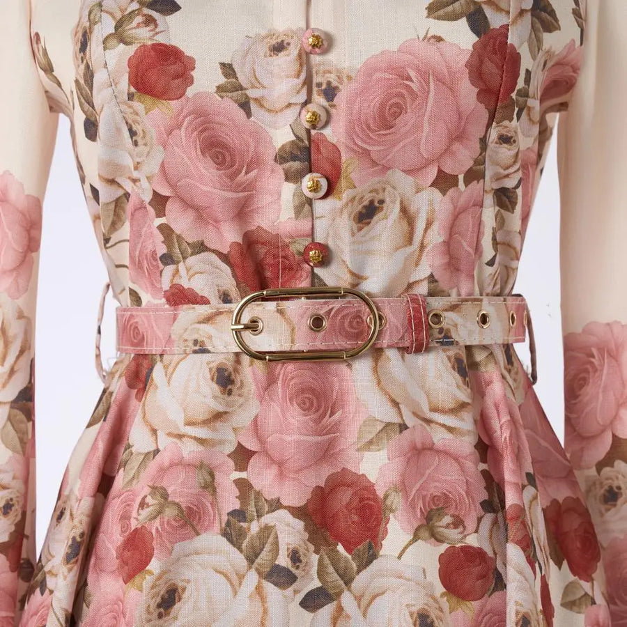 Elegant dress with floral print, high neck, long sleeves with high-quality belt