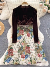 High Quality Letter V Neck Floral Velvet Dress with Belt