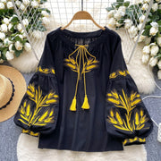 Retro Ethnic Heavy Embroidery Belted round Ne Lantern Sve irt Women Loose Casual Top Faionable Base irt