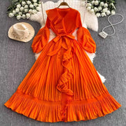 High quality pleated dress, V-neck, long lantern sleeves, elastic laces, oversized ruffles