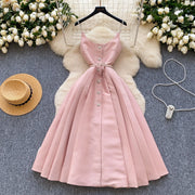 High-quality A-line dress with straps, V-neck, sleeveless, elegant fitted waist