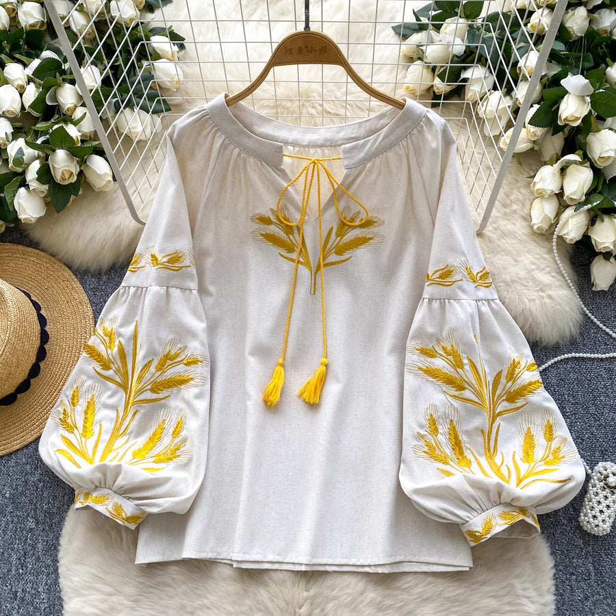 Retro Ethnic Heavy Embroidery Belted round Ne Lantern Sve irt Women Loose Casual Top Faionable Base irt