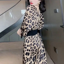 High Quality V Neck Pleated Half Sleeve Leopard Casual Dress