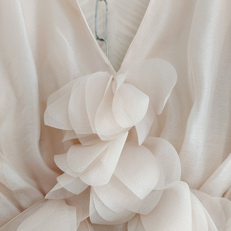 Women Spring Summer Dress Runway Fashion V-Neck 3D Appliques Backless Long Sleeve White Apricot Elegant Party Holiday
