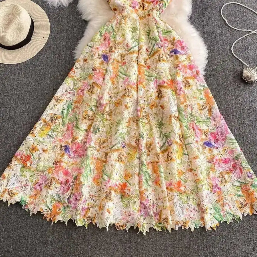 Long dress with open back and sexy A-line cut with high-quality flowers and embroidered lace