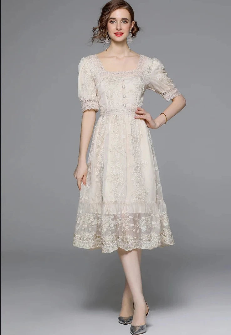 High Quality Short Sleeve Sweet Below Knee Length Flower Embroidery Lace Dress