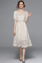 High Quality Short Sleeve Sweet Below Knee Length Flower Embroidery Lace Dress