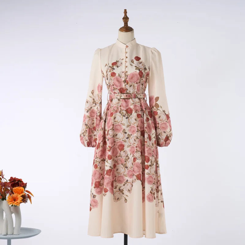 Elegant dress with floral print, high neck, long sleeves with high-quality belt
