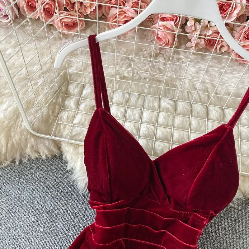 High Quality Sexy Deep V-Neck Backless Tight Hip Dress Burgundy / M High Quality Sexy Deep V-Neck Backless Tight Hip Dress Burgundy / M
