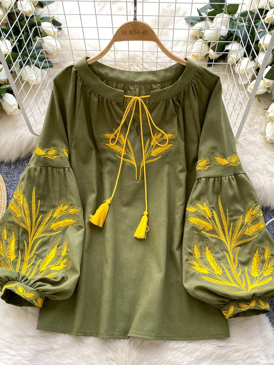 Retro Ethnic Heavy Embroidery Belted round Ne Lantern Sve irt Women Loose Casual Top Faionable Base irt
