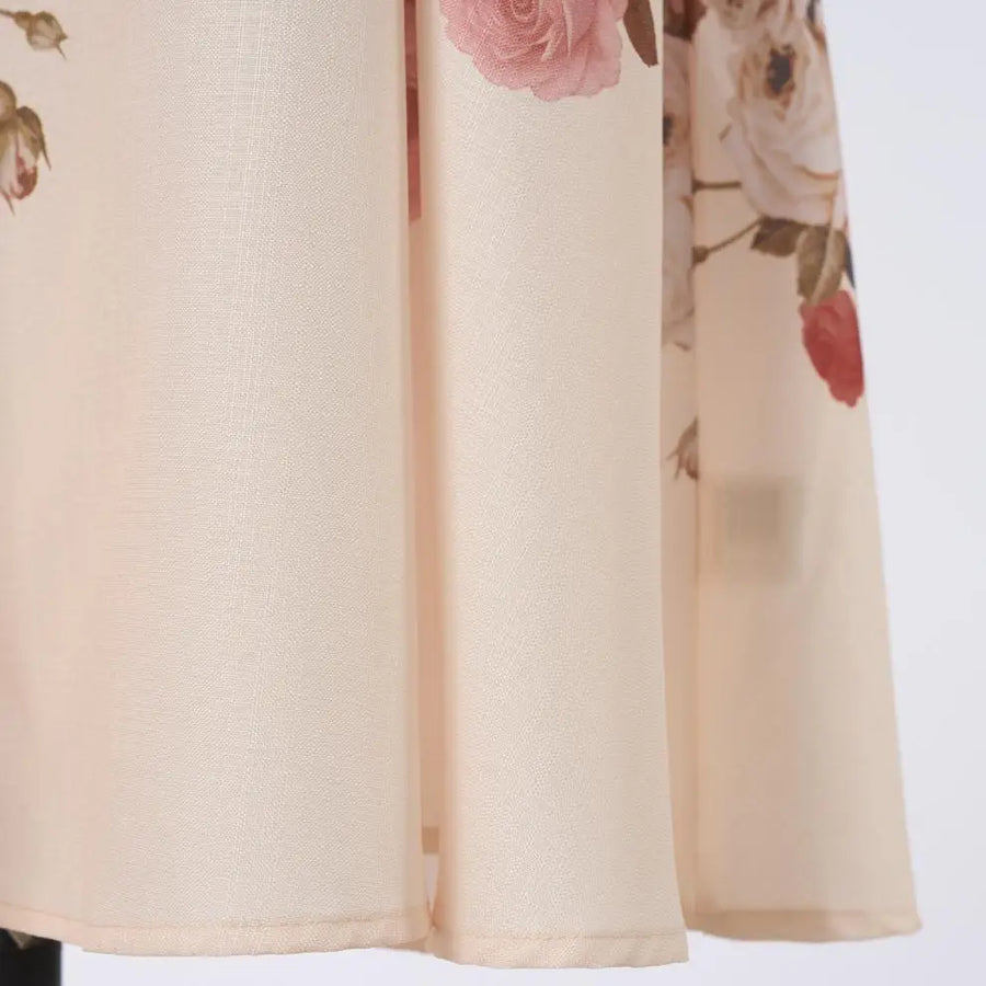 Elegant dress with floral print, high neck, long sleeves with high-quality belt