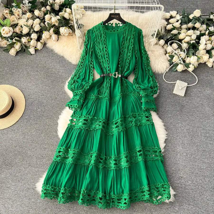High-waisted dresses with openwork lace and patchwork, fitted, A-line, round neck, high-quality puff sleeves