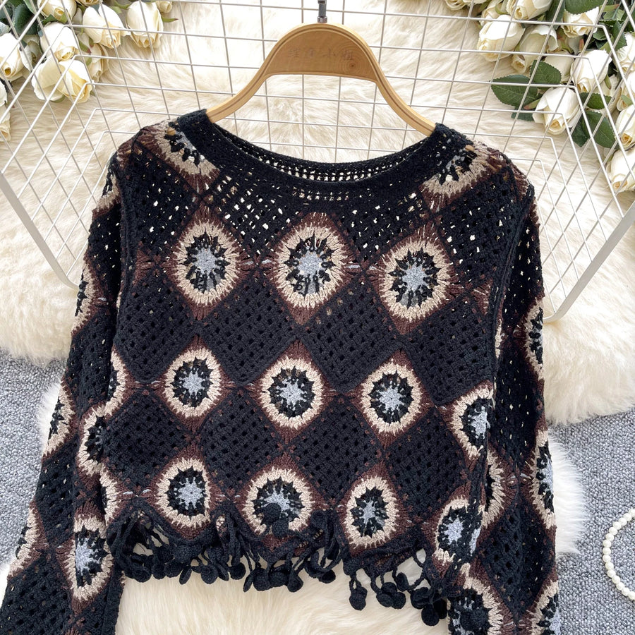 Bohemian Retro Knitted Tops Women Hook Flower Hollow Out Tassels Design Fashion Loose Autumn Beach Style Chic Blouse