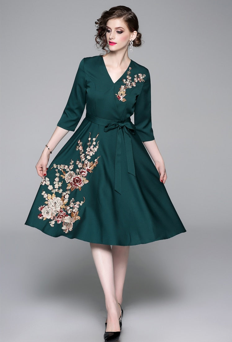 Vintage Designer High Quality V Neck Floral Embroidery Elegant Dress Green / S Vintage Designer High Quality V Neck Floral Embroidery Elegant Dress Green / S