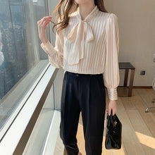 Striped long sleeved shirt with high quality bows