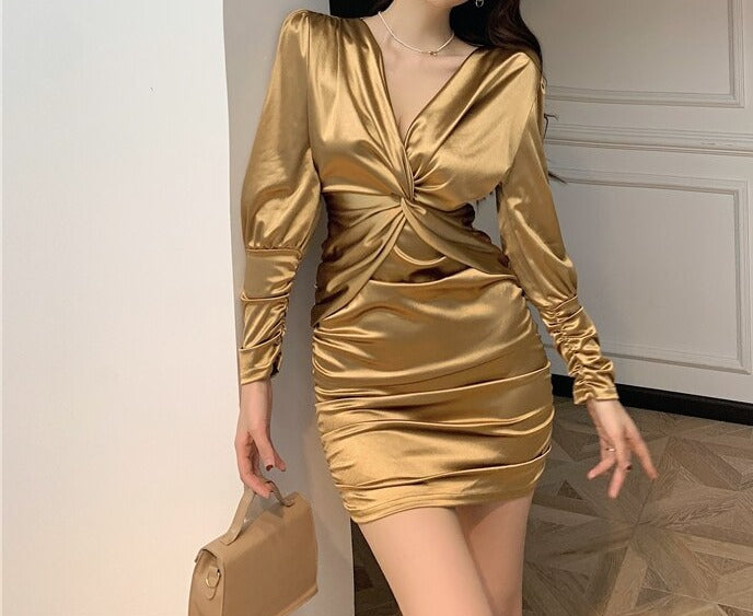 Sexy V-Neckline Hip Long Sleeve Bodycon Dress