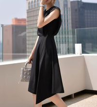 High Quality Asymmetric Round Neck Tight Black Dress