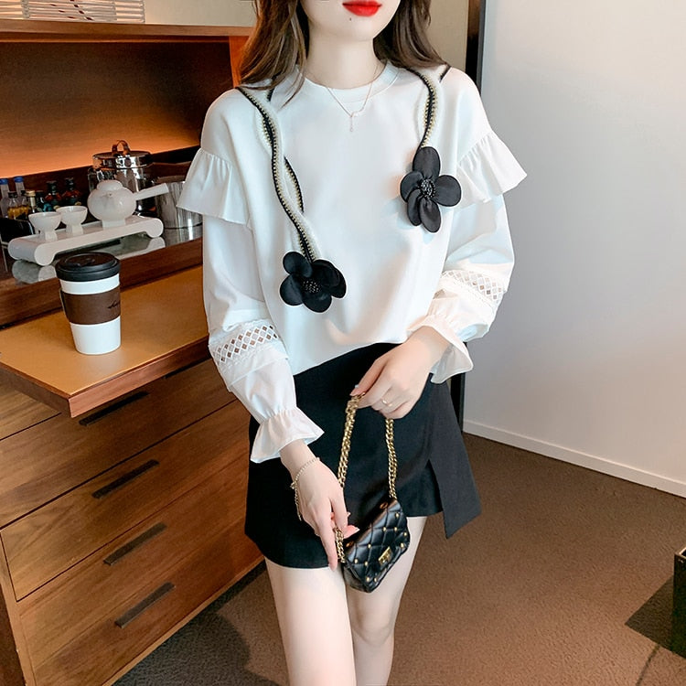H Han Queen Autumn Women Hollow Stitching Flared Sleeve Sweatshirt Flowers Vintage Work Casual Tops Korean Design Loose T-Shirts