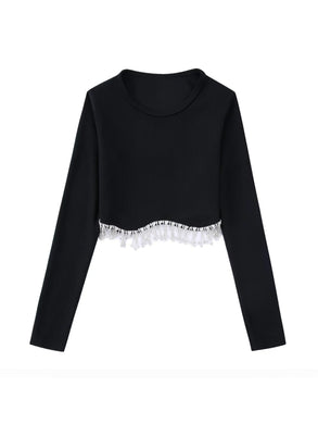 Black and white knit t-shirt with long sleeves tassel design