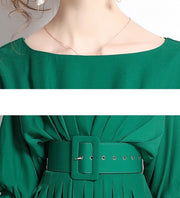 Elegant long sleeved dress with high quality belt