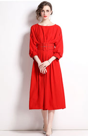 Elegant long sleeved dress with high quality belt