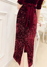 Elegant velvet long-sleeved dress with high-quality sequins